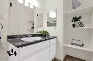 1935 W Morten Ave, Phoenix, AZ 85021 - Photo 17
