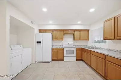 6680 N 43rd Avenue, Glendale, AZ 85301 - Photo 11