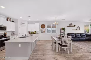 17792 W Cashman Dr, Surprise, AZ 85387 - Photo 11