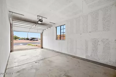 304 E Lawrence Boulevard #B, Avondale, AZ 85323 - Photo 3