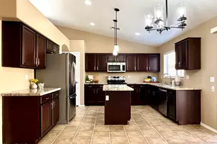 24637 N 65th Ave, Glendale, AZ 85310 - Photo 7