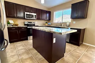 24637 N 65th Ave, Glendale, AZ 85310 - Photo 9