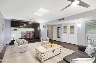 10102 W Deanne Dr, Sun City, AZ 85351 - Photo 5
