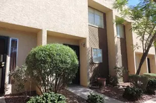 1601 W Sunnyside Dr N, Phoenix, AZ 85029 - Photo 1