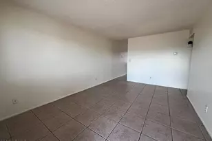 8321 N 61st Ave, Glendale, AZ 85302 - Photo 3