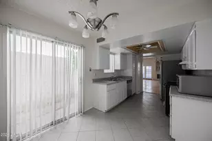 2606 E Windsor Ave, Phoenix, AZ 85008 - Photo 11