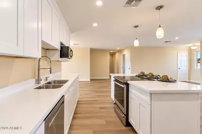 10509 W Snead Drive, Sun City, AZ 85351 - Photo 11
