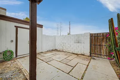 952 E Diamond Drive, Tempe, AZ 85283 - Photo 15