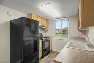 952 E Diamond Dr, Tempe, AZ 85283 - Photo 5