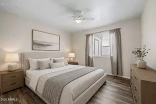 952 E Diamond Dr, Tempe, AZ 85283 - Photo 17