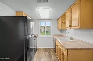 952 E Diamond Dr, Tempe, AZ 85283 - Photo 7