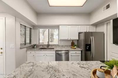10401 N Saguaro Boulevard #323, Fountain Hills, AZ 85268 - Photo 5