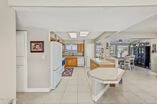 10521 W Kingswood Cir, Sun City, AZ 85351 - Photo 7