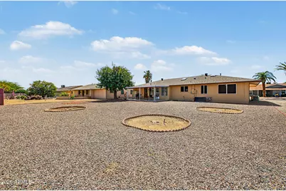 10521 W Kingswood Circle, Sun City, AZ 85351 - Photo 23