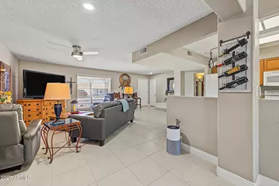 10521 W Kingswood Circle, Sun City, AZ 85351 - Photo 5