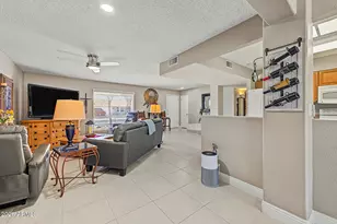 10521 W Kingswood Cir, Sun City, AZ 85351 - Photo 5