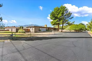 4017 W 1st St, Thatcher, AZ 85552 - Photo 3