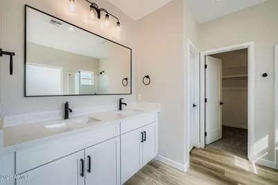 5523 S 11th Avenue, Phoenix, AZ 85041 - Photo 17