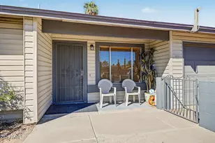 218 N 25th St, Mesa, AZ 85213 - Photo 5