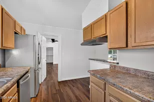 3842 W Butler Dr, Phoenix, AZ 85051 - Photo 13