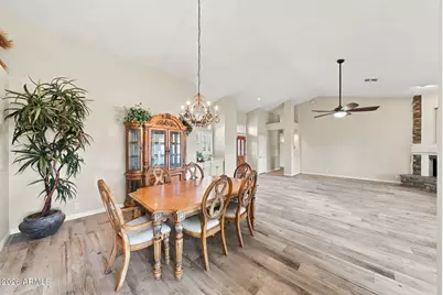 8462 W Rosemonte Drive W, Peoria, AZ 85382 - Photo 11