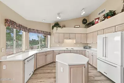 8462 W Rosemonte Drive W, Peoria, AZ 85382 - Photo 17