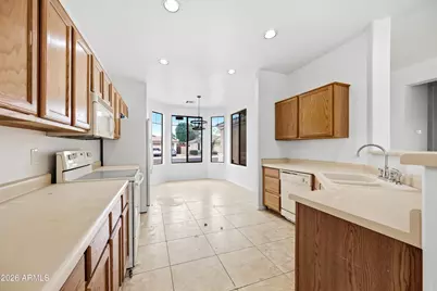 8227 W Salter Drive, Peoria, AZ 85382 - Photo 9