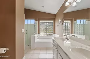 4304 E Abraham Ln, Phoenix, AZ 85050 - Photo 15