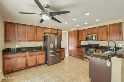 4618 E Goldfinch Gate Lane, Phoenix, AZ 85044 - Photo 11