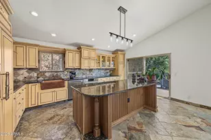 1025 N Palm St, Gilbert, AZ 85234 - Photo 9
