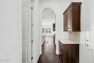 2923 E Constance Wy, Phoenix, AZ 85042 - Photo 9