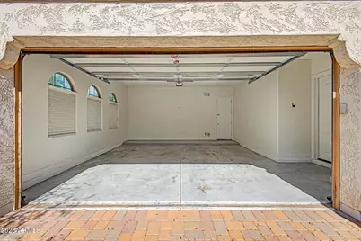 2923 E Constance Way, Phoenix, AZ 85042 - Photo 19