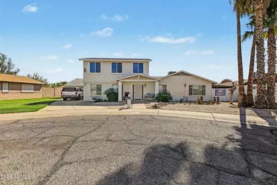 1911 W Taro Lane, Phoenix, AZ 85027 - Photo 1