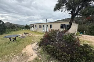 52116 N Hutton Peak Rd, Miami, AZ 85539 - Photo 13