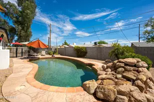 11221 N 31st Pl, Phoenix, AZ 85028 - Photo 23