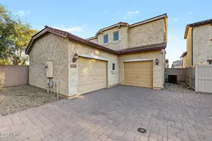 2431 N 83rd Dr, Phoenix, AZ 85037 - Photo 5