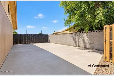 5501 N 62nd Drive, Glendale, AZ 85301 - Photo 29