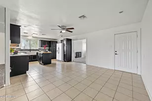 5501 N 62nd Dr, Glendale, AZ 85301 - Photo 9