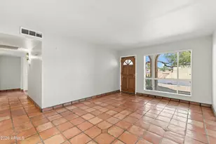 2001 E Hillery Dr, Phoenix, AZ 85022 - Photo 7