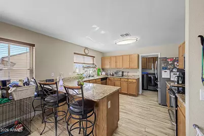 15561 W Gelding Drive, Surprise, AZ 85379 - Photo 9