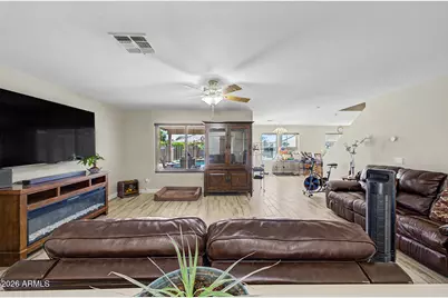 15561 W Gelding Drive, Surprise, AZ 85379 - Photo 7