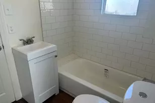 2013 W Adams St, Phoenix, AZ 85009 - Photo 5