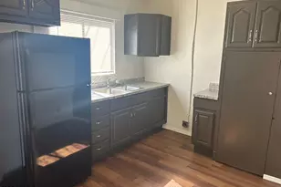2013 W Adams St, Phoenix, AZ 85009 - Photo 9