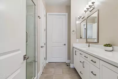 5250 E Deer Valley Drive #456, Phoenix, AZ 85054 - Photo 17