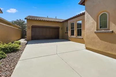 20395 W Thayer Street, Buckeye, AZ 85396 - Photo 9