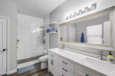 10610 W Country Club Trail, Peoria, AZ 85383 - Photo 3