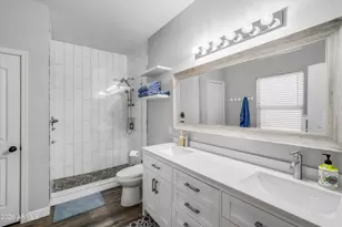 10610 W Country Club Trail, Peoria, AZ 85383 - Photo 3