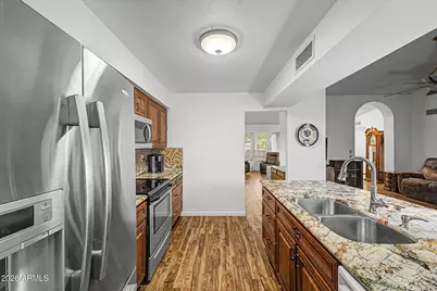 18427 N 136th Avenue, Sun City West, AZ 85375 - Photo 15