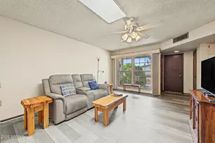 10831 W Santa Fe Dr, Sun City, AZ 85351 - Photo 7