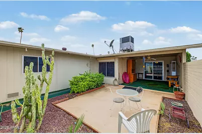 10831 W Santa Fe Drive, Sun City, AZ 85351 - Photo 27